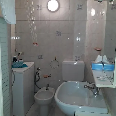 Διαμέρισμα Tommi House *